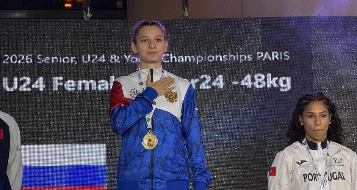 Тюменка Сабина Магомедова взяла золото чемпионата Европы по муай-тай, победив в финале француженку