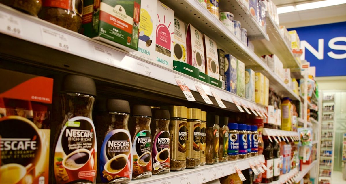 Тюменца подозревают в краже 9 банок кофе и 36 дезодорантов из магазинов