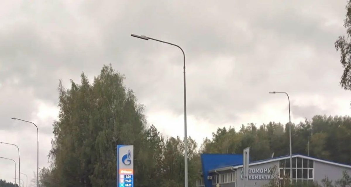 После дефицита бензин появился почти на всех АЗС Тюмени, а очереди заметно сократились
