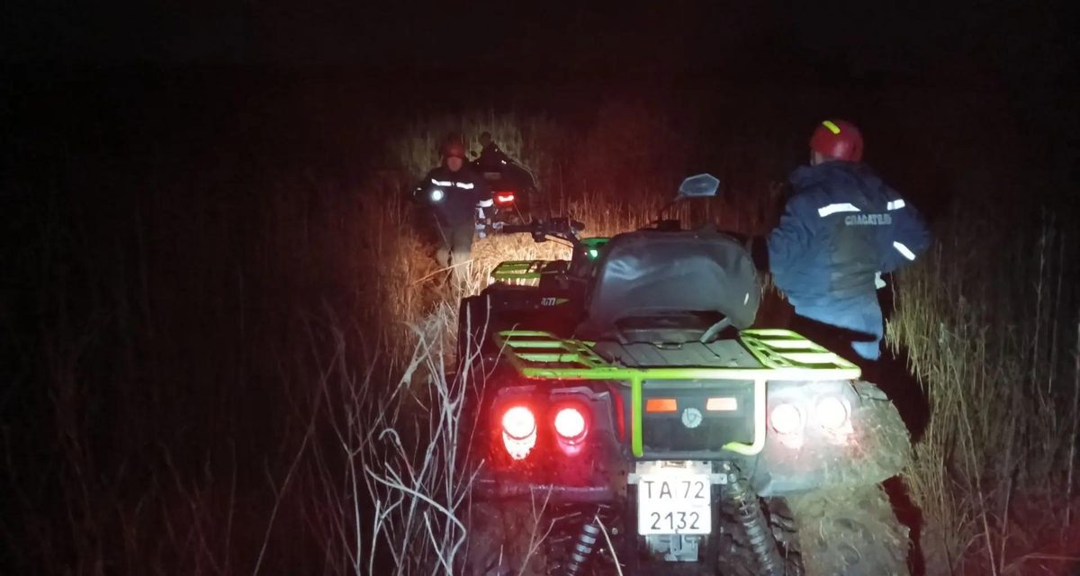 Группа застряла на квадроцикле в районе Кулаково, и ночью её пришлось спасать